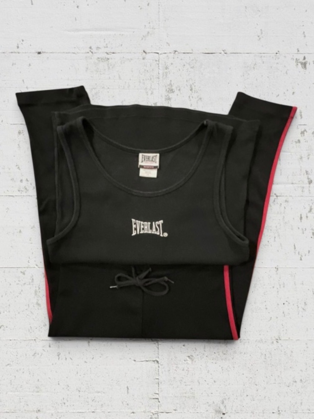Everlast  Black/Red Athletic Tank & Bottoms  Sz M (Top L see measurements M?)